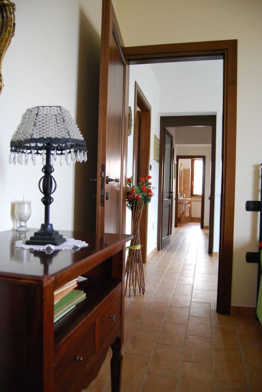 Casale Il Cerqueto Bed & Breakfast San Severino Marche Oda fotoğraf